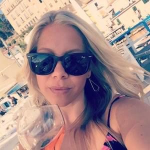 Meet your Posher, Holly